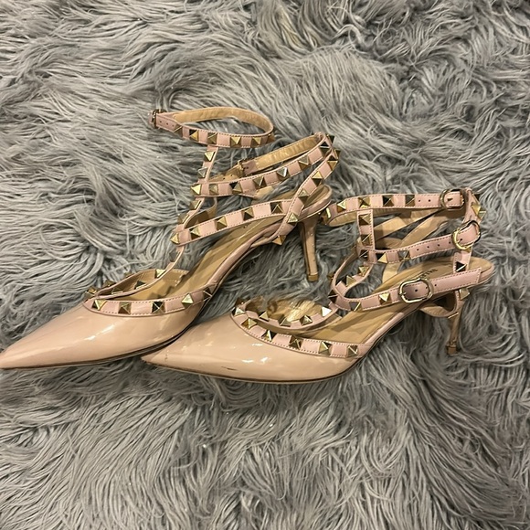 VALENTINO ROCKSTUD CAGED PUMP - Picture 5 of 7